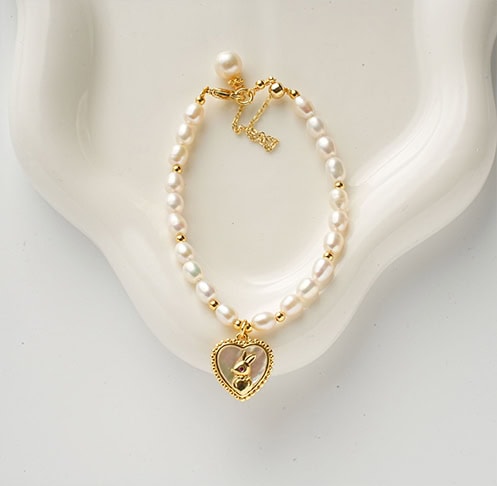 Rice Pearl Bracelet with Heart Locket Charm Rice Pearl Bracelet with Heart Locket Charm