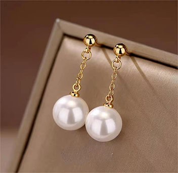 Freshwater Pearl Dangle Earrings