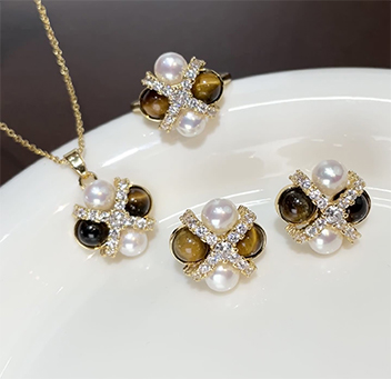 Freshwater Pearl Jewelry Set with Zircon Accents