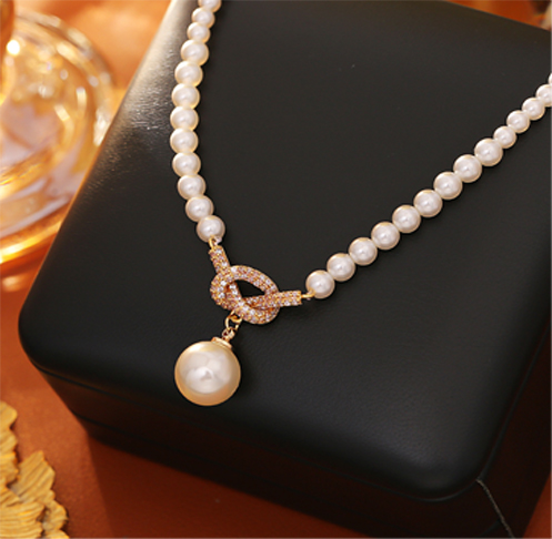 Classic White Glass Pearl Necklace