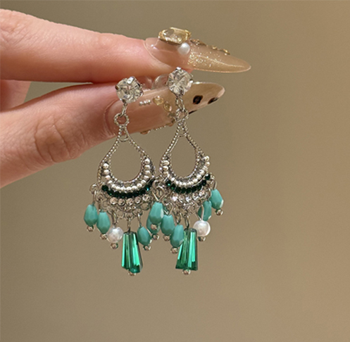 Elegent Glass Beads Women Earrings