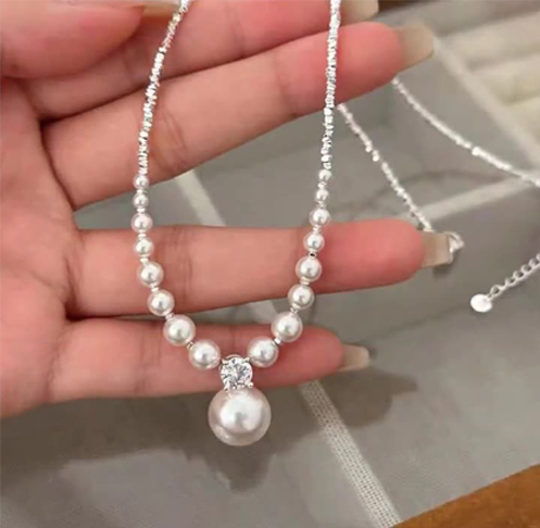 Minimalist Single Glass Pearl Pendant Necklace