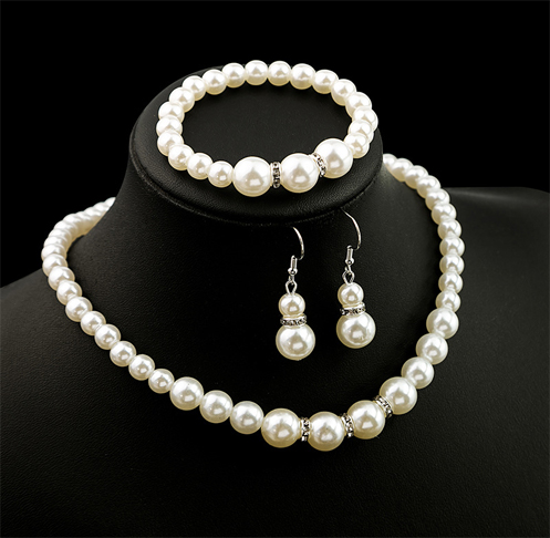 Modern and Minimalist Glass Pearl Set Modern and Minimalist Glass Pearl Set