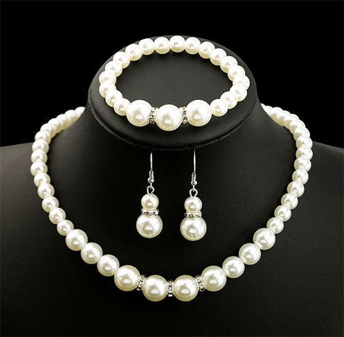 Modern and Minimalist Glass Pearl Set Modern and Minimalist Glass Pearl Set