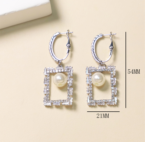 luxury Rectangular Rendant Pearl Earrings luxury Rectangular Rendant Pearl Earrings