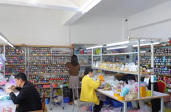 ABOUT US jingcan workshop bead jewelry